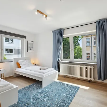 Grosse 80qm 3 Wohnung, Nahe Messe & Klinikum, 2x 55