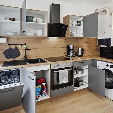 Appartamento Grosse 80qm 3 Wohnung, Nahe Messe & Klinikum, 2x 55