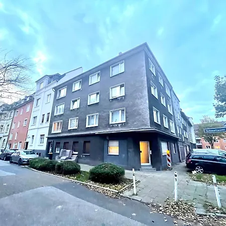 Grosse 80qm 3 Wohnung, Nahe Messe & Klinikum, 2x 55