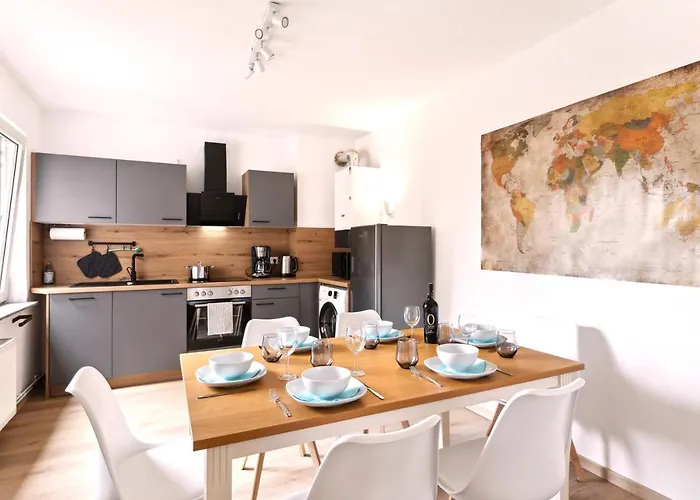 Apartament Grosse 80qm 3 Wohnung, Nahe Messe & Klinikum, 2x 55