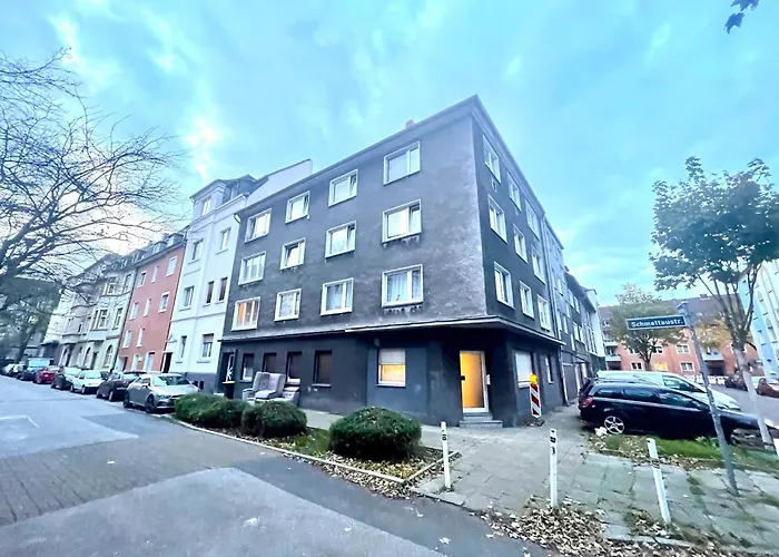 Grosse 80qm 3 Wohnung, Nahe Messe & Klinikum, 2x 55